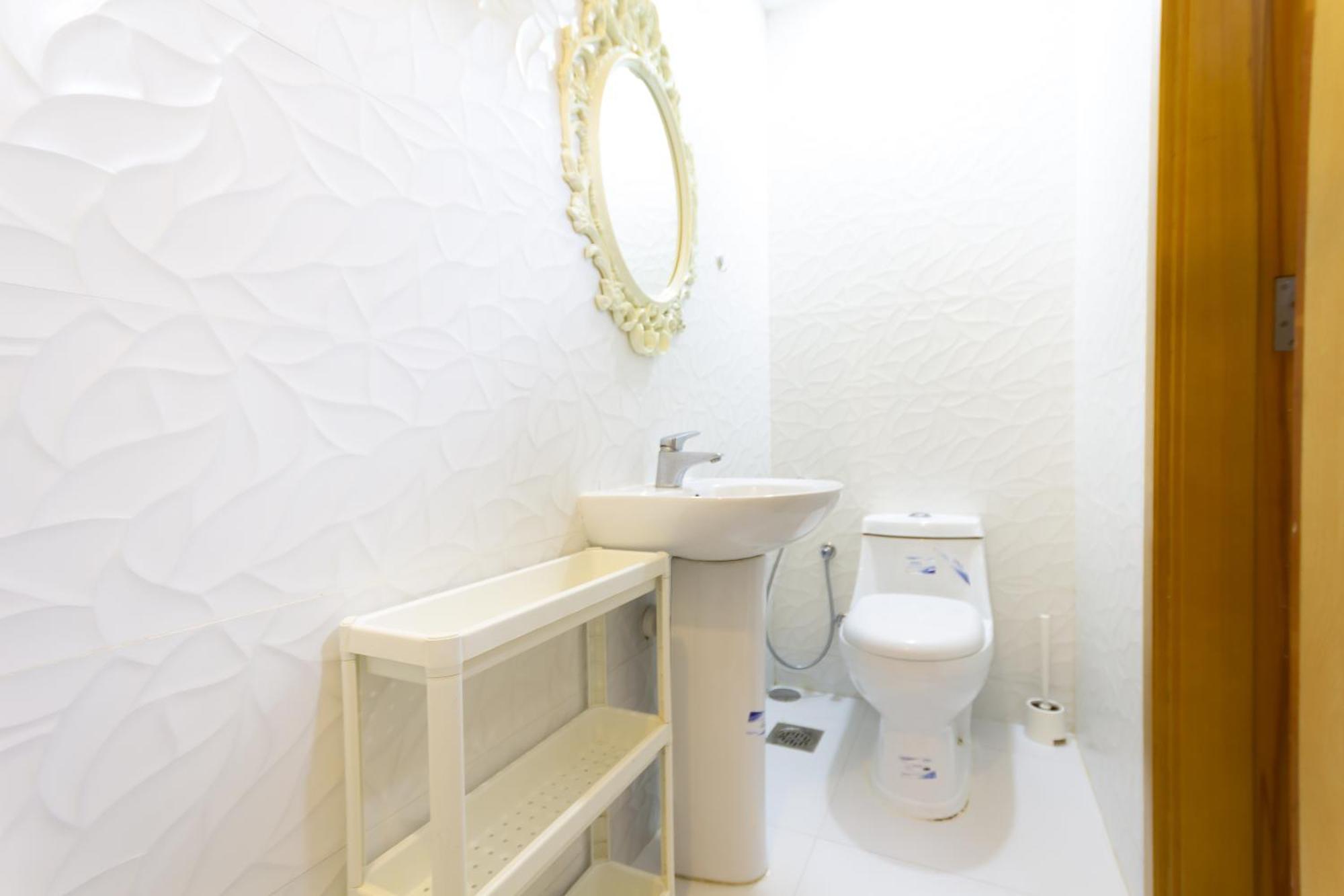 Budget Rooms With Private Bathroom For 'Girls' Only In Dubai, Marina Exteriér fotografie