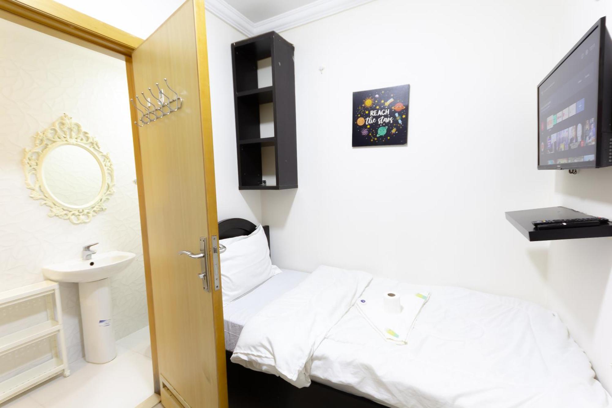 Budget Rooms With Private Bathroom For 'Girls' Only In Dubai, Marina Exteriér fotografie
